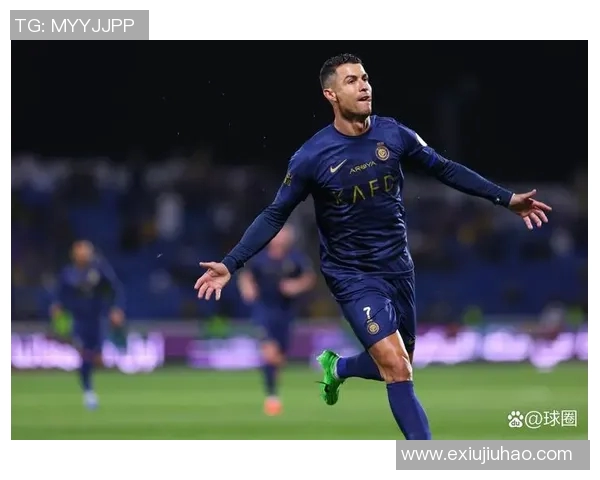 足球巨星魅力写真集展现风采 领略球场英雄不为人知的一面