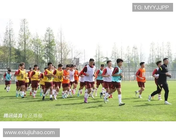 足球明星携手捐款助力甘肃灾后重建 温暖贫困地区民众生活